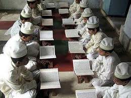 Mengajarkan Al-Qur’an dan Hukum Imbalan Dari Mengajarkannya