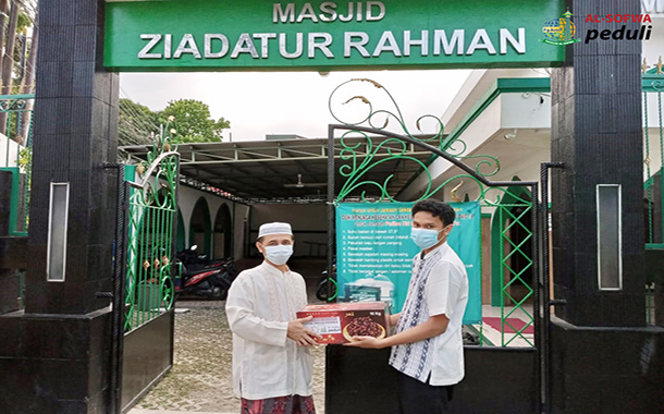 72 Paket kurma Disalurkan ke  Masjid-Masjid di Jadebotabek