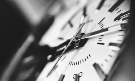 WAKTU ADALAH NAFAS YANG TAK AKAN KEMBALI