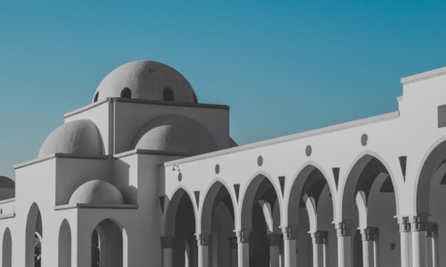 Rahasia Pembacaan Delapan Surat di Hari Jum’at