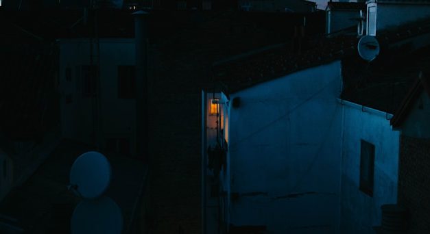 Bisikan Malaikat Vs Bisikan Setan