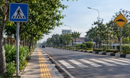 Betapa Sering Kita Melanggar Hak Jalan