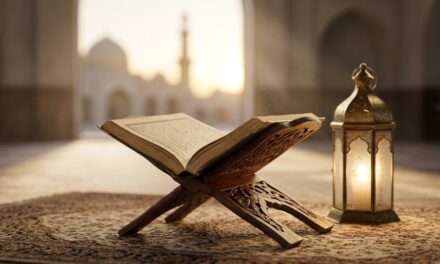 Bershalawat Ataukah Membaca “Amin”?